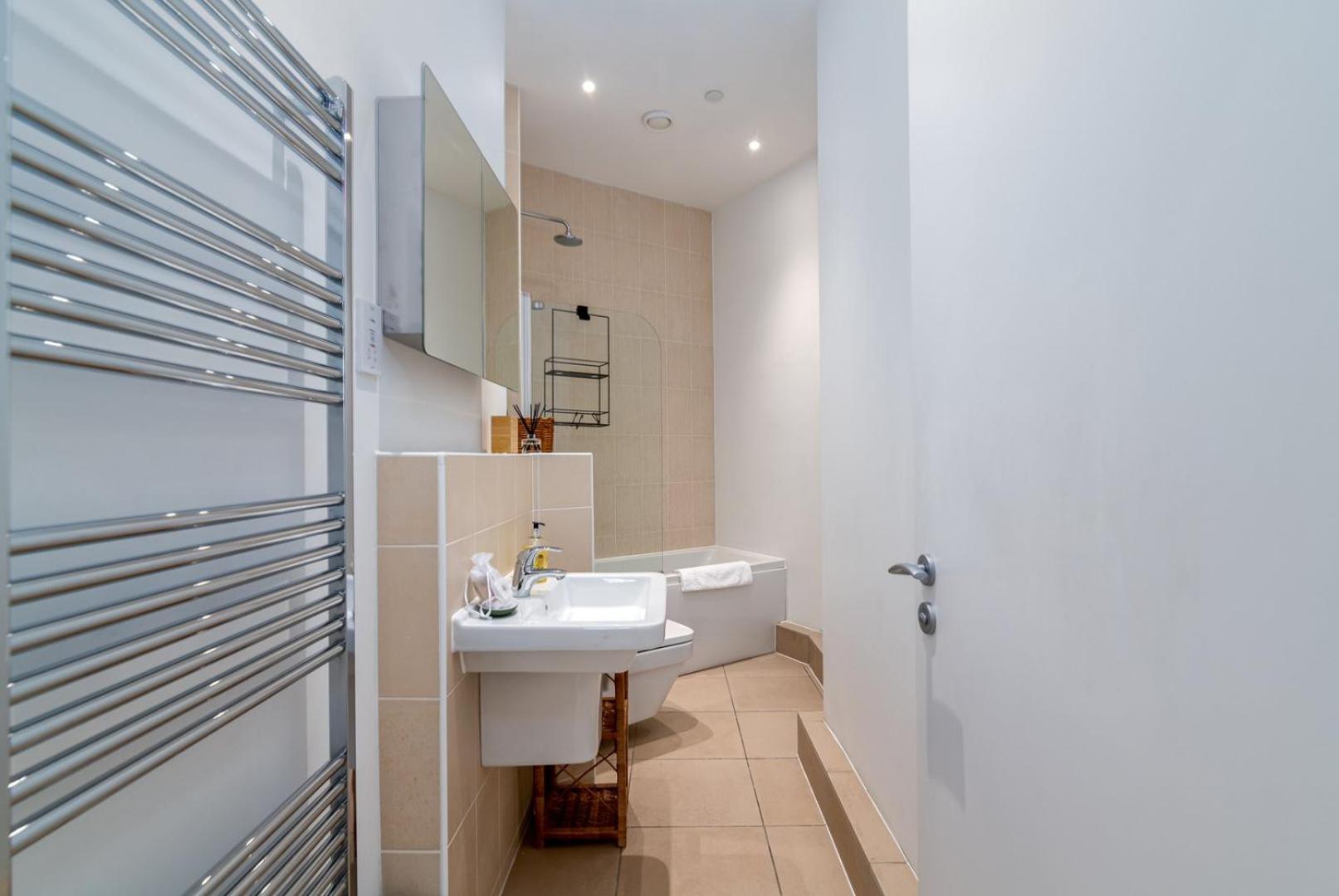 Guestready - Industrial Chic In Hackney Apartment London Exterior photo